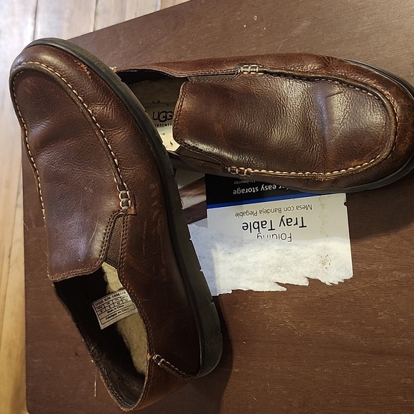 UGG Men's Brown Loafers - Picture 4 of 9